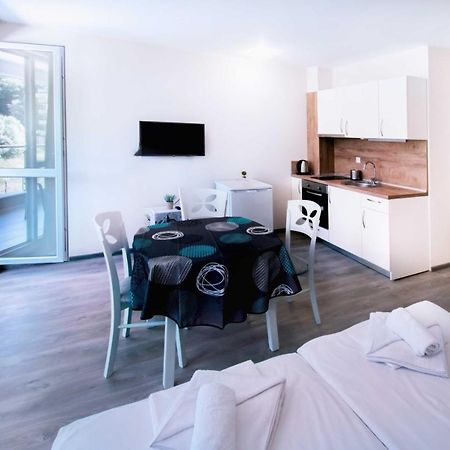 Donchevi Apartments Primorsko Ngoại thất bức ảnh