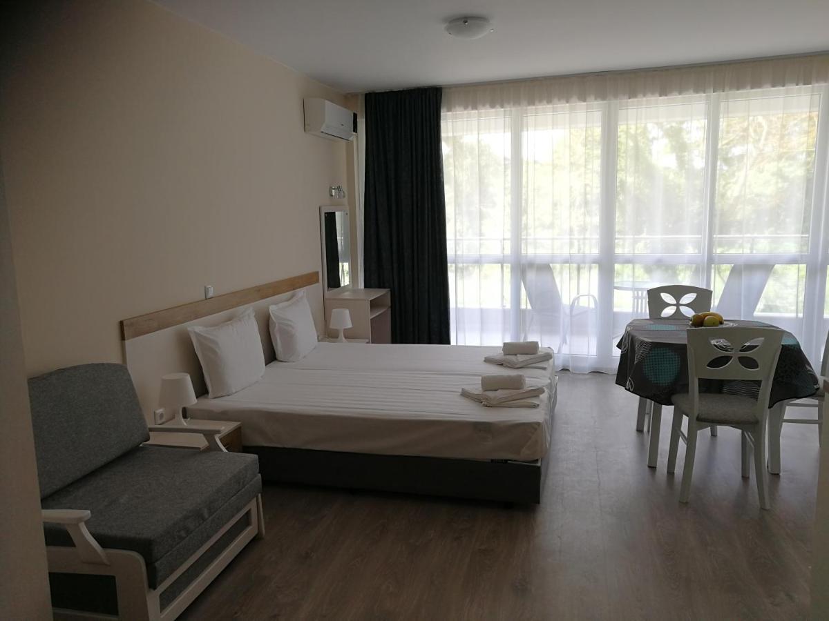 Donchevi Apartments Primorsko Ngoại thất bức ảnh