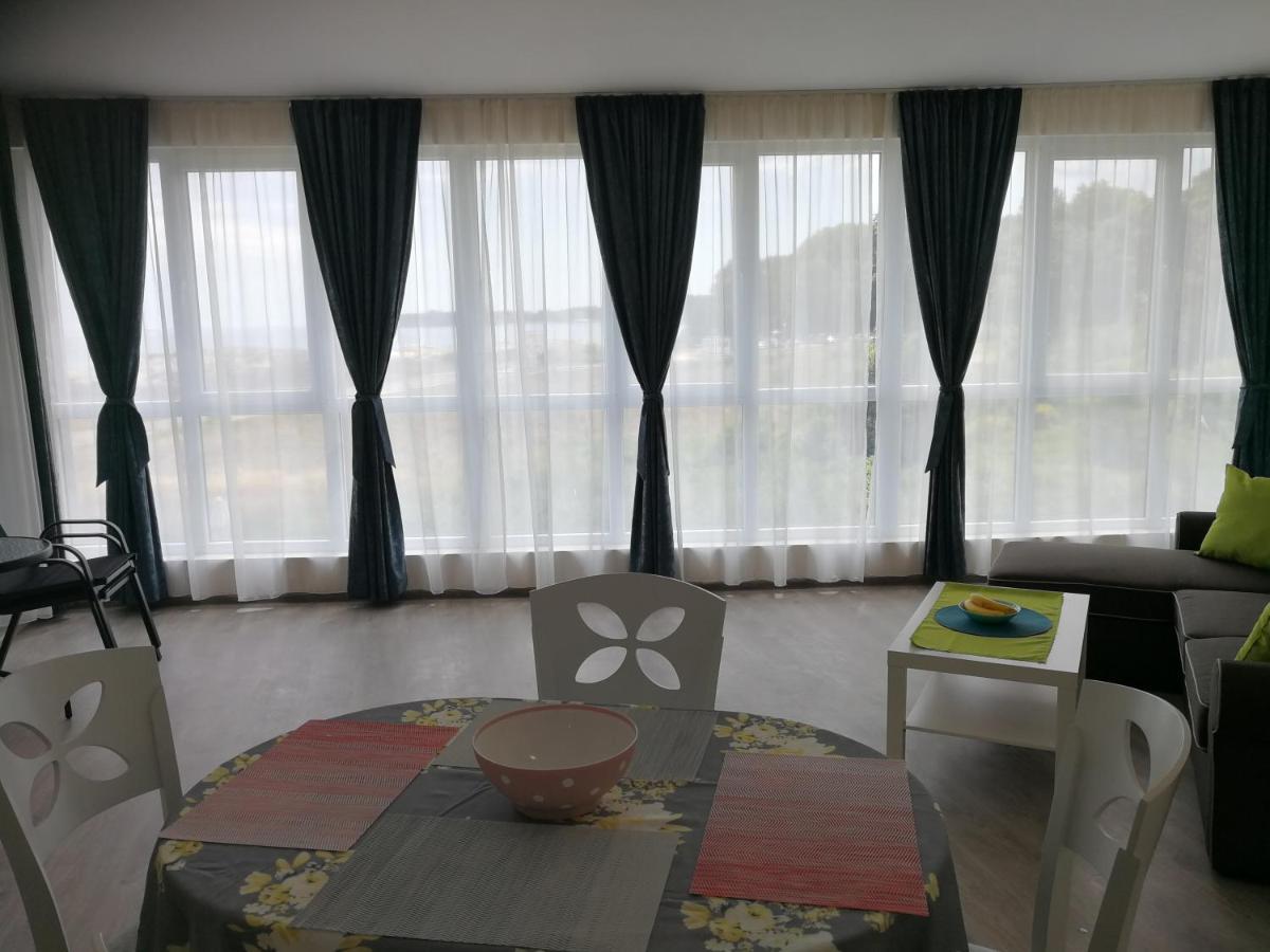 Donchevi Apartments Primorsko Ngoại thất bức ảnh