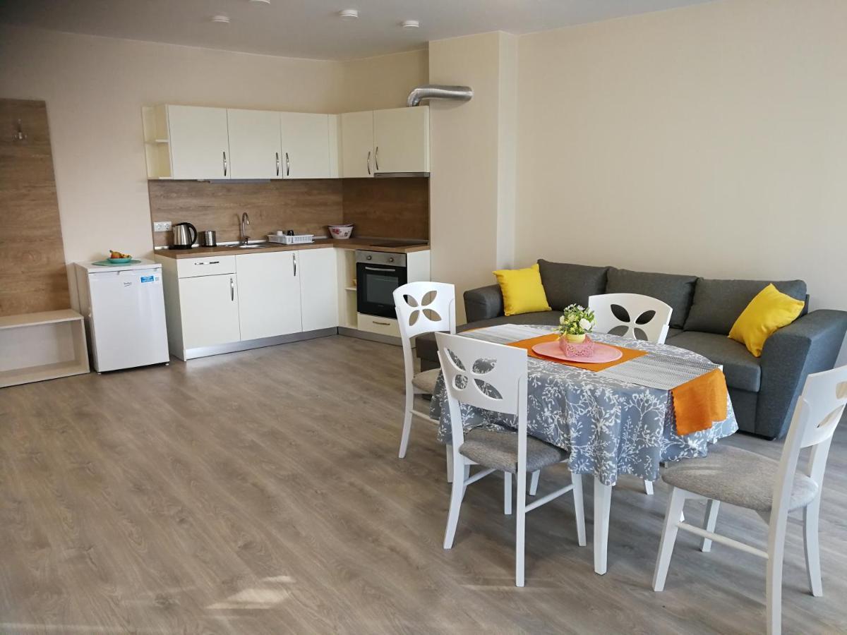 Donchevi Apartments Primorsko Ngoại thất bức ảnh