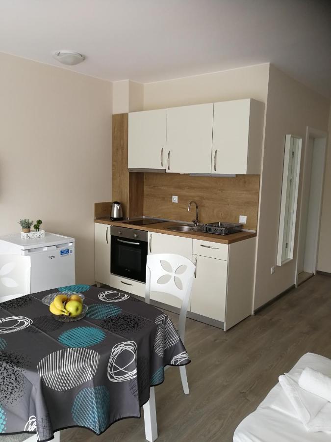 Donchevi Apartments Primorsko Ngoại thất bức ảnh