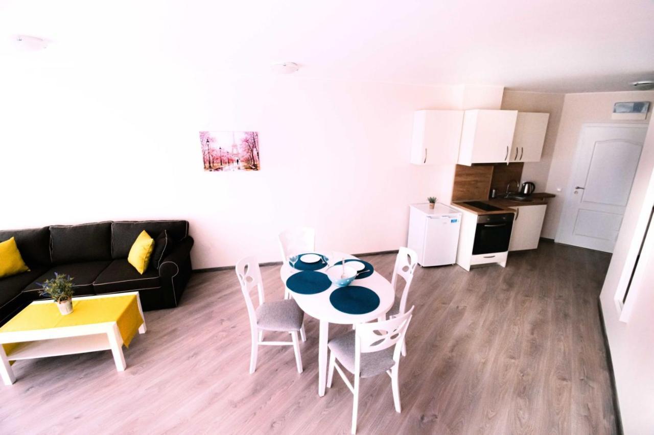 Donchevi Apartments Primorsko Ngoại thất bức ảnh