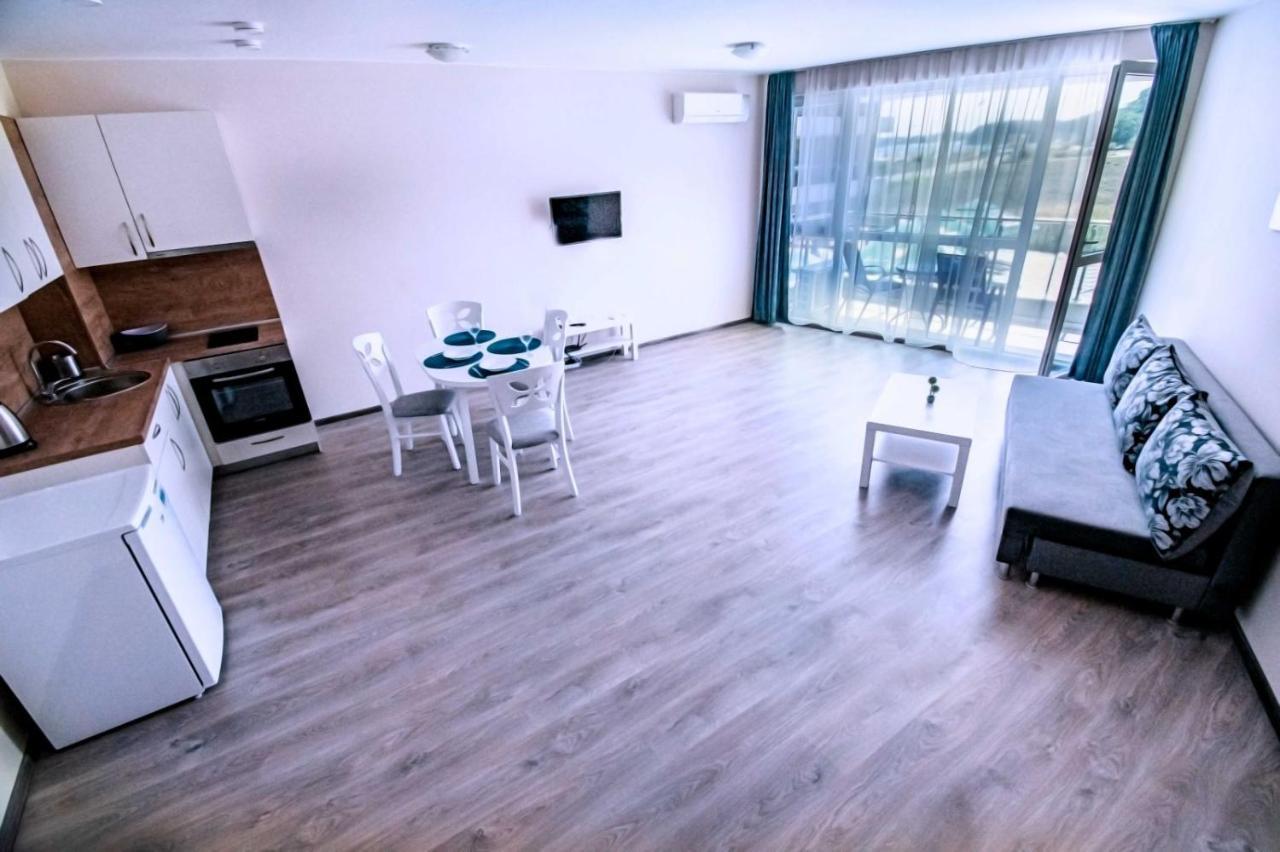 Donchevi Apartments Primorsko Ngoại thất bức ảnh