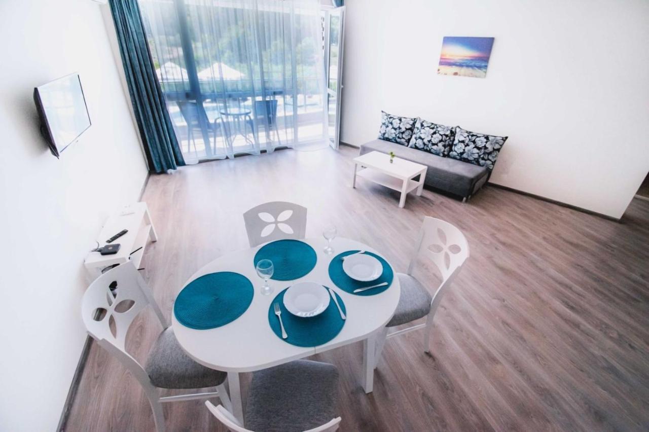 Donchevi Apartments Primorsko Ngoại thất bức ảnh